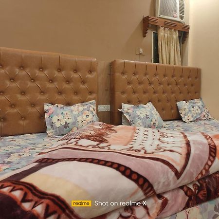 Hotel Pleasure Landmark Ujjain Exterior photo